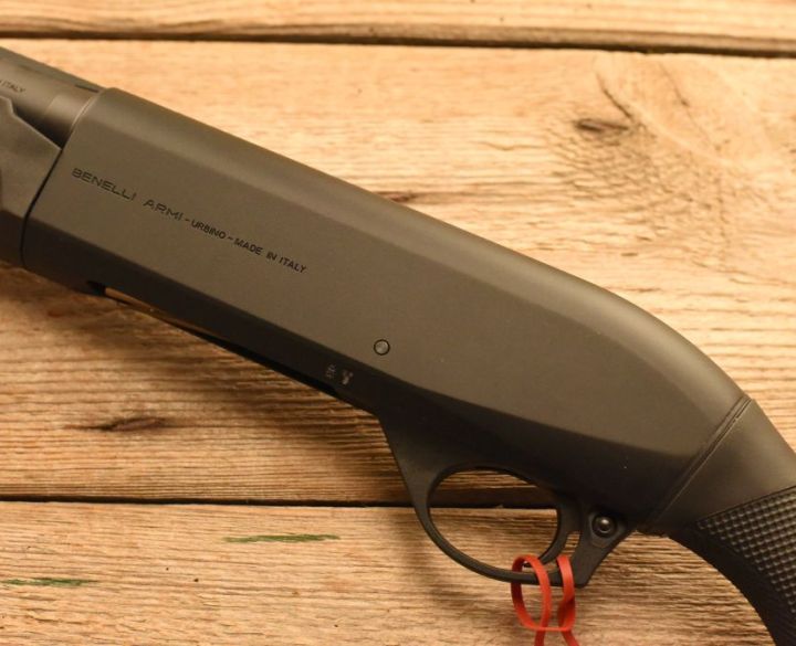 Benelli M2 Fac 7+1 12 gauge-3